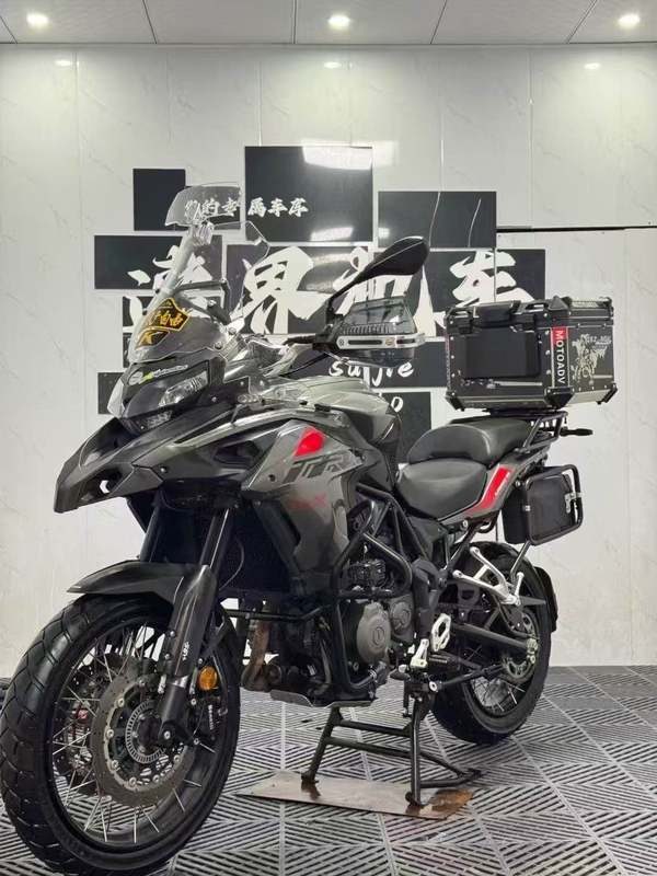 二手贝纳利金鹏 TRK502