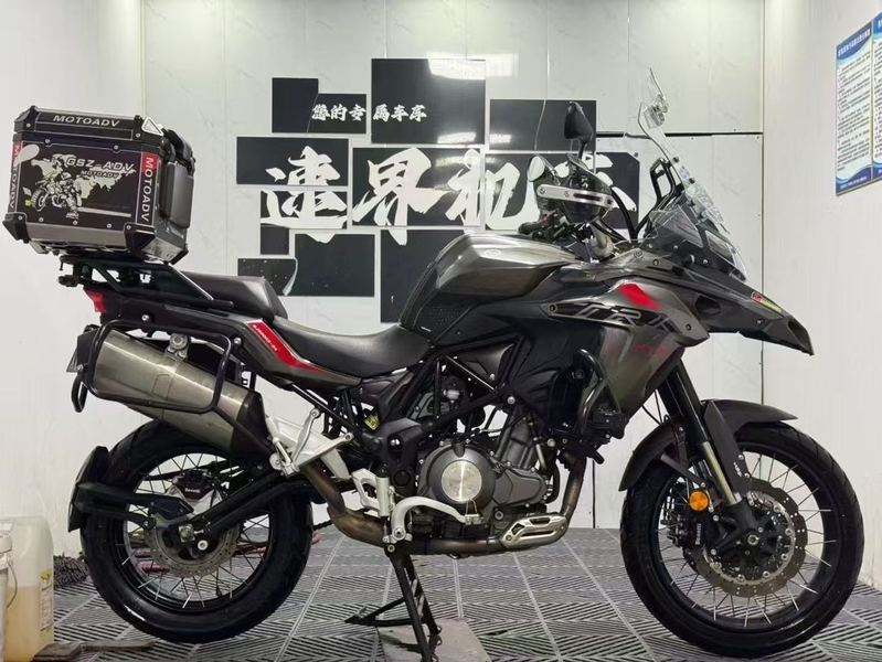 二手贝纳利金鹏 TRK502