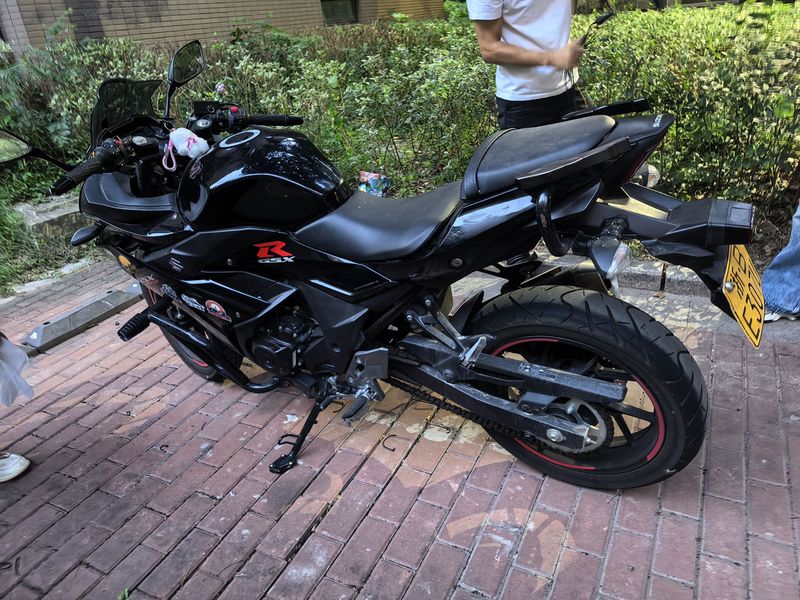 二手豪爵铃木GSX250R