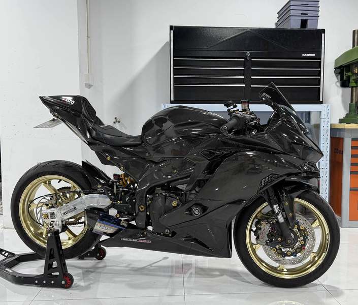 二手川崎ZX-4R