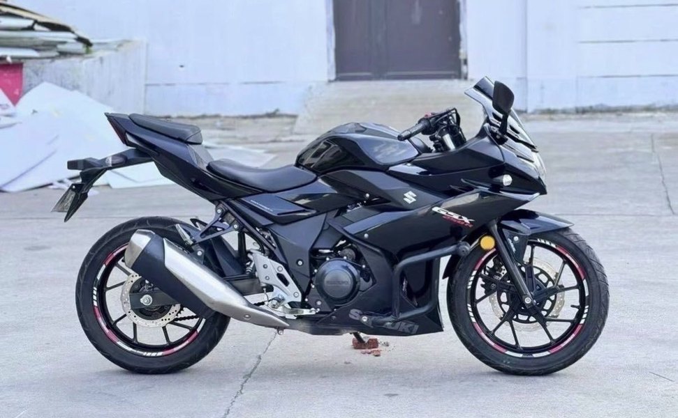 二手豪爵铃木GSX250R