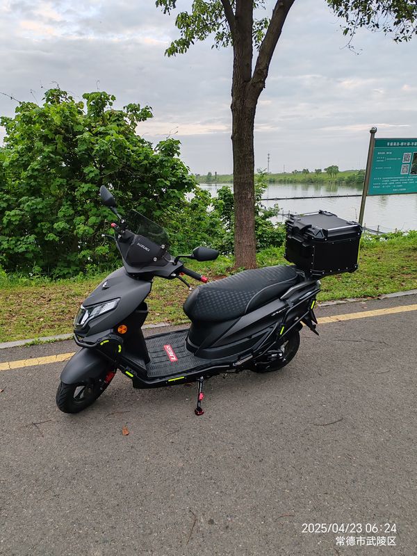 二手济南铃木优驿 UE125T