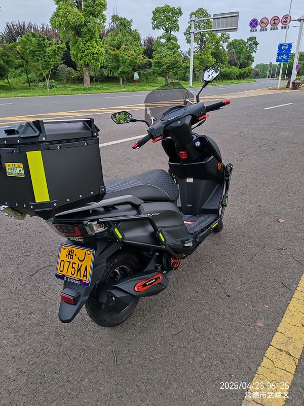 二手济南铃木优驿 UE125T