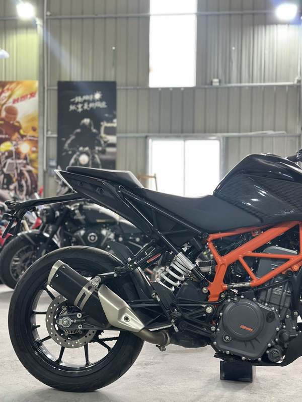 二手KTMR2R390 Duke