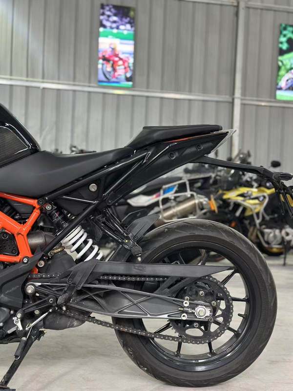二手KTMR2R390 Duke
