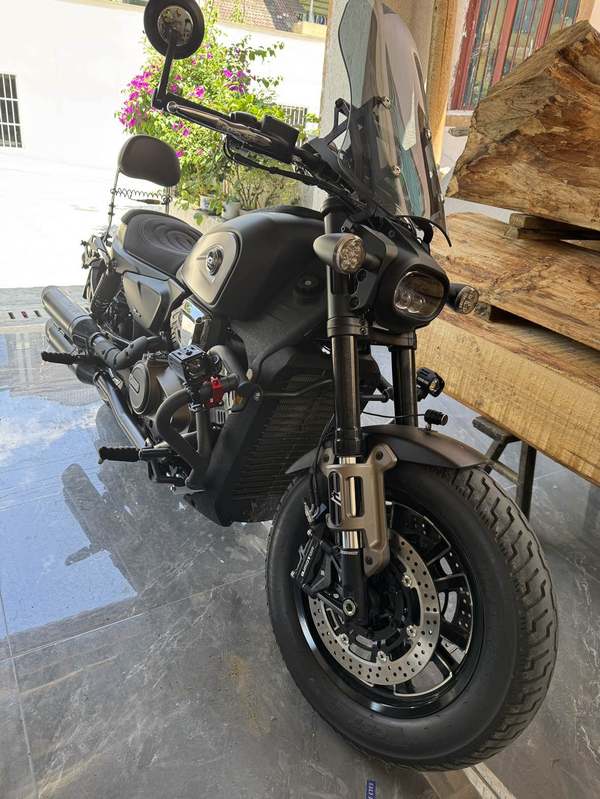 二手QJMOTOR闪600
