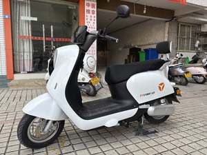 二手雅迪冠能 M9
