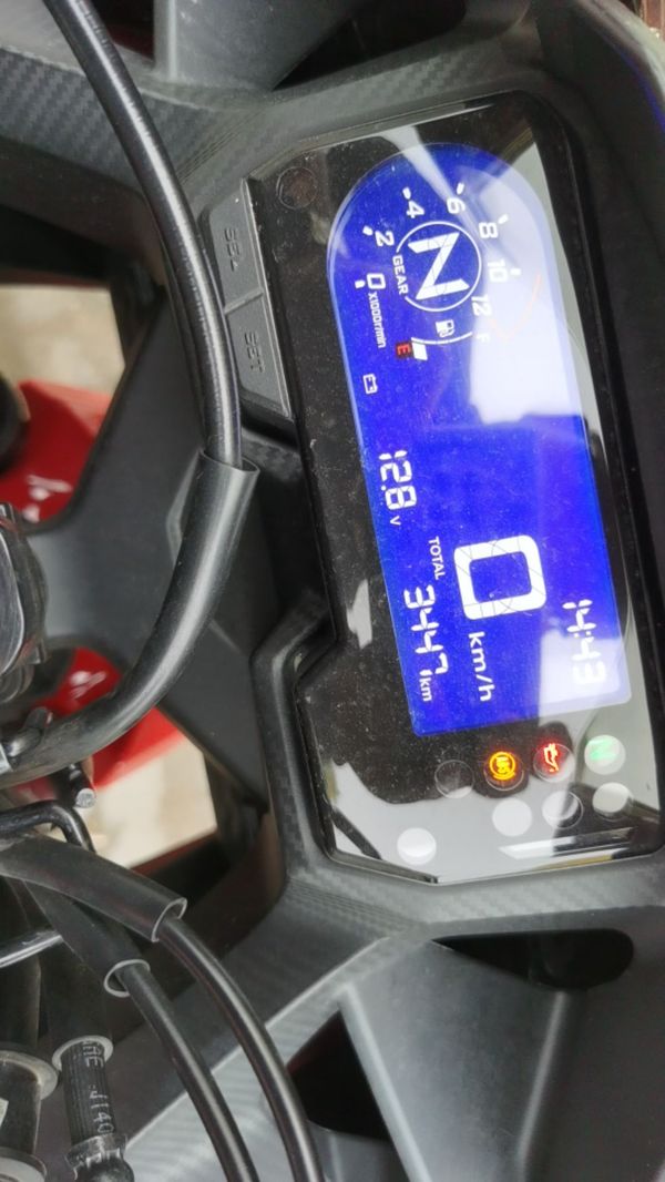 二手本田CBR400R