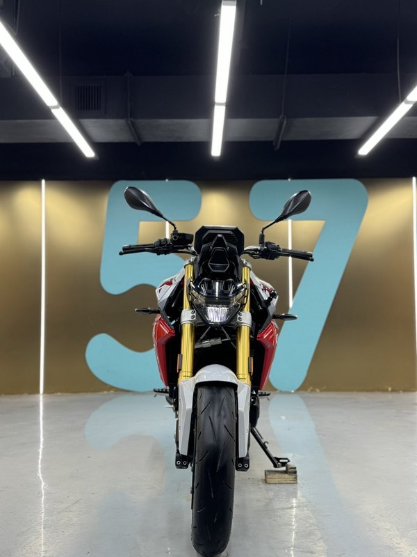 二手宝马F 900 R