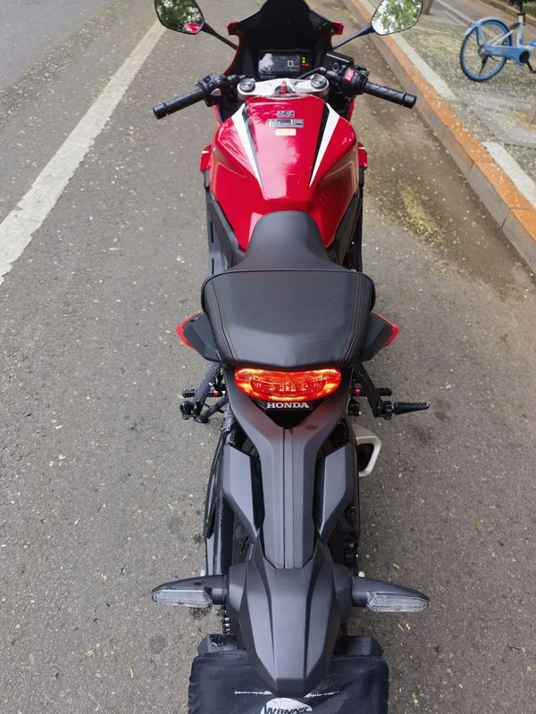 二手本田CBR650R