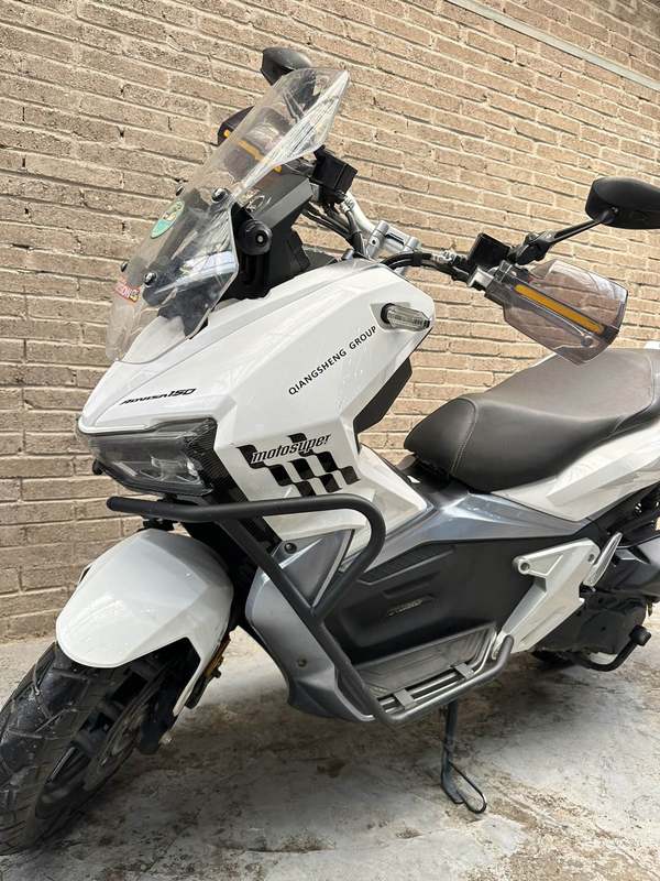 二手布雷斯通极宙 ADV150
