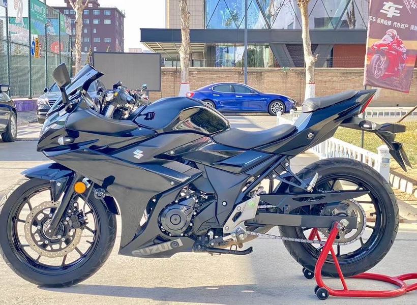 二手豪爵铃木GSX250R