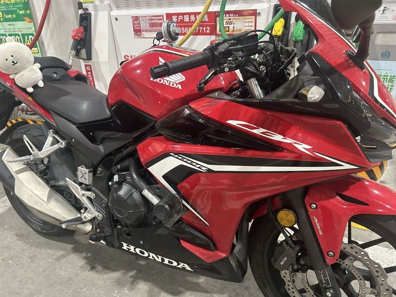 二手本田CBR400R