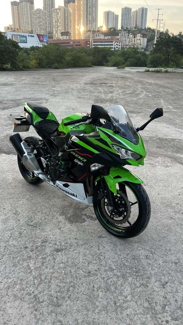 二手川崎Ninja 400