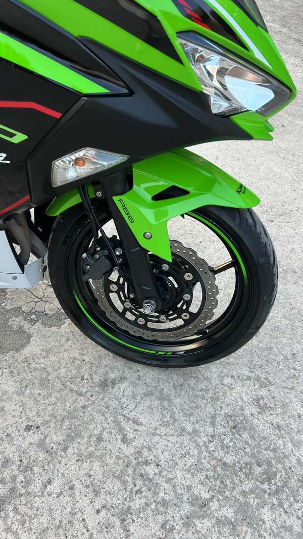 二手川崎Ninja 400