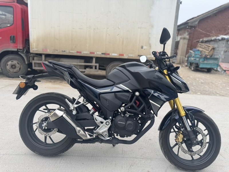 二手五羊本田CB190R 暴锋眼