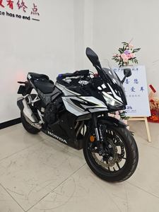 二手本田CBR400R