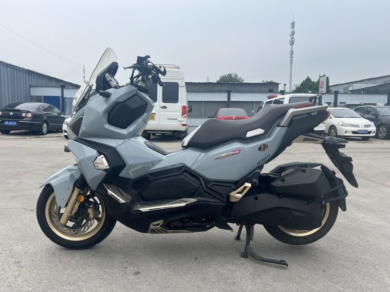 二手三阳哈士奇 Husky ADV150