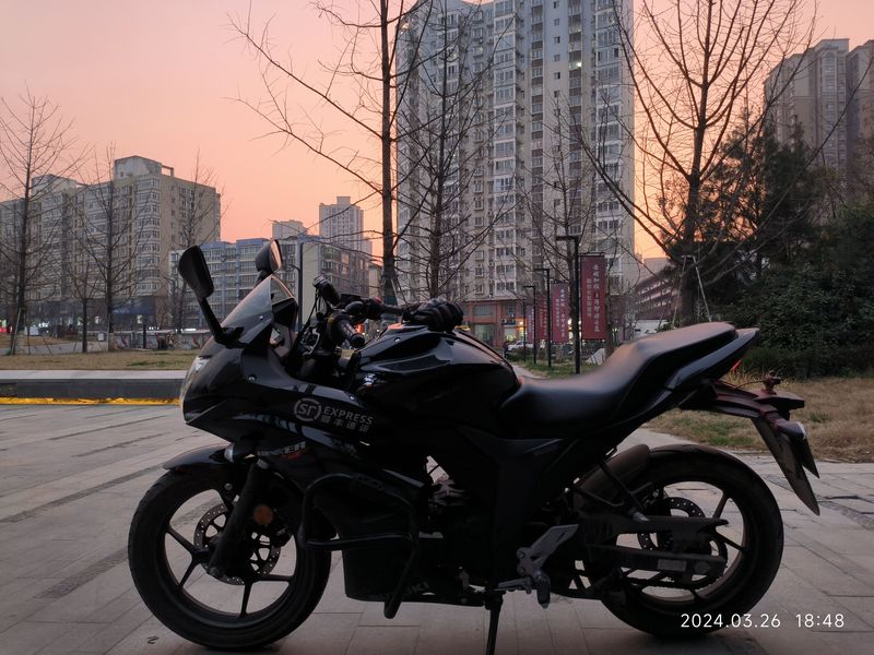 二手济南铃木极客飒 Gixxer 155