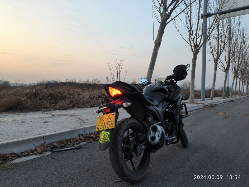 二手济南铃木极客飒 Gixxer 155