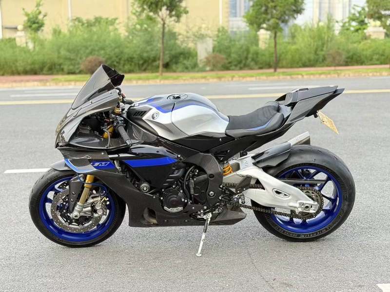 二手雅马哈YZF-R1