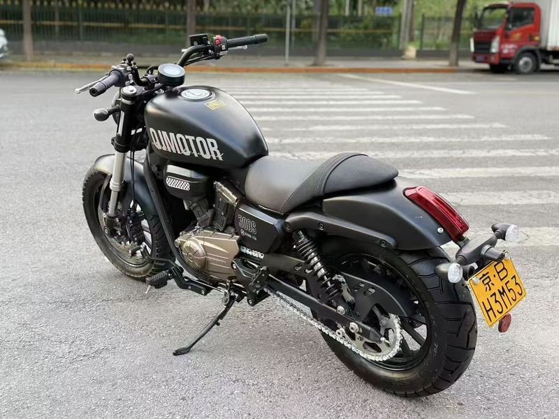 二手QJMOTOR闪300