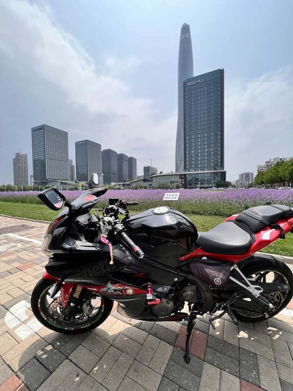 二手贝纳利龙卷风 Tornado 302R