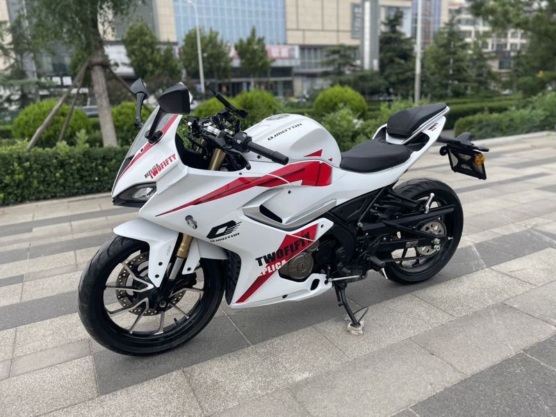 二手QJMOTOR赛250