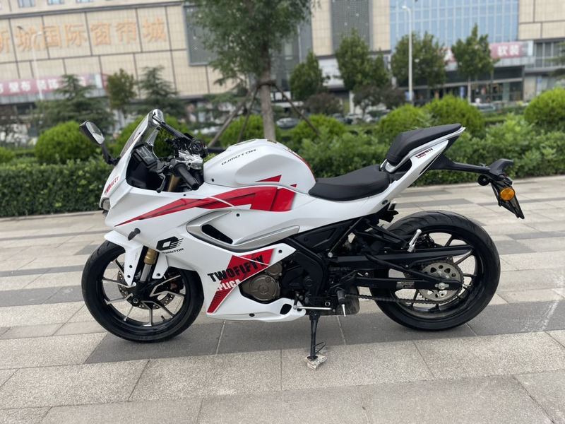 二手QJMOTOR赛250
