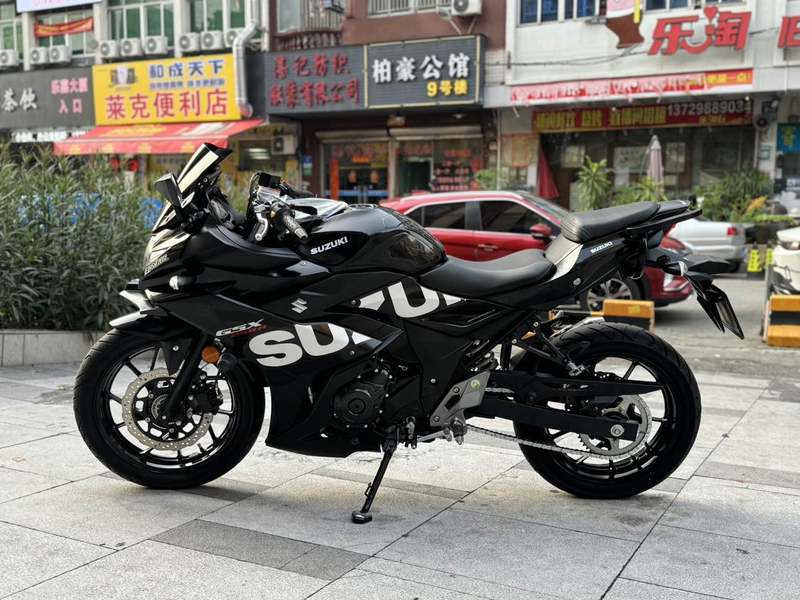 二手豪爵铃木GSX250R