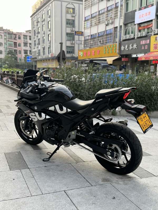 二手豪爵铃木GSX250R