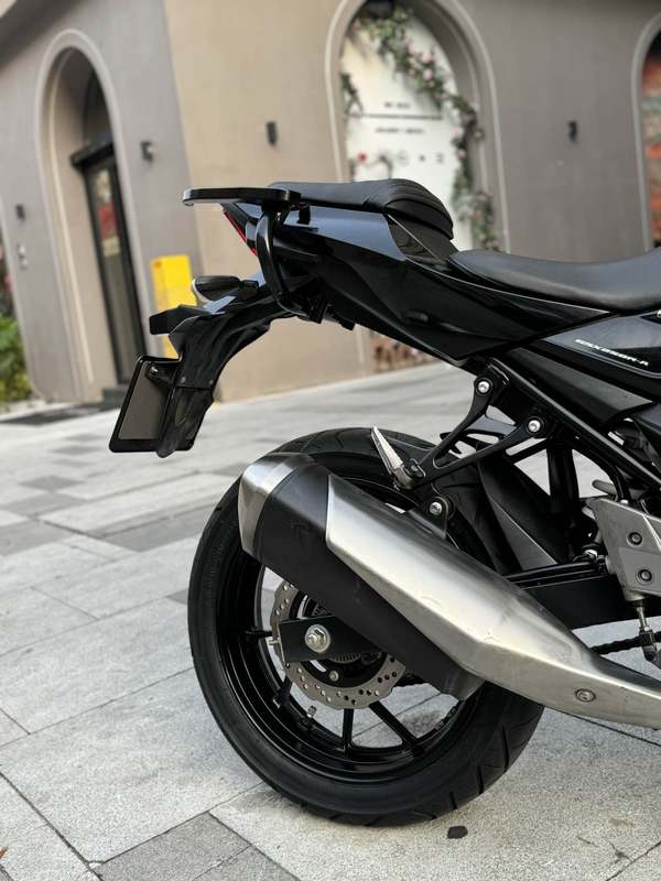 二手豪爵铃木GSX250R