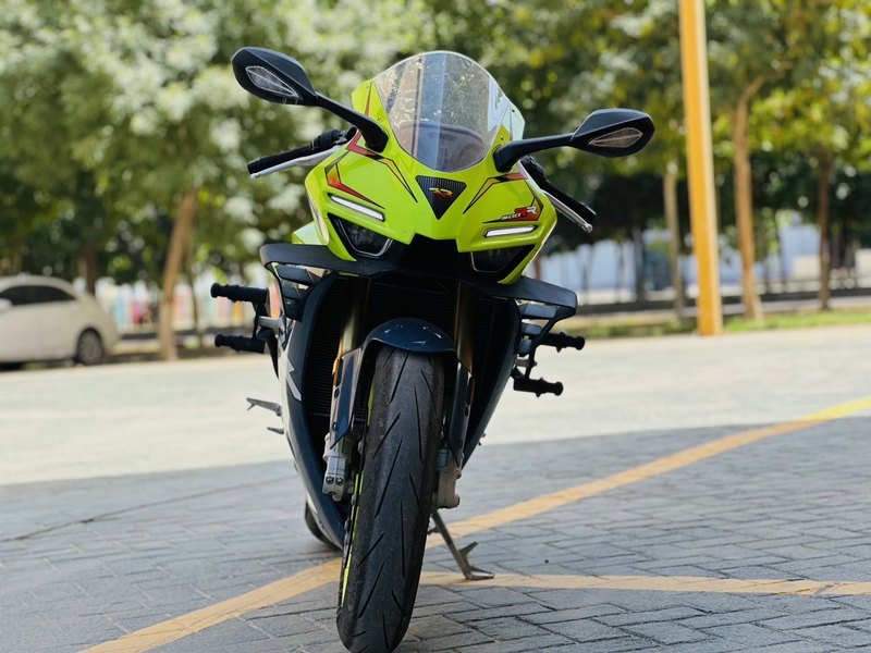 二手张雪机车500RR