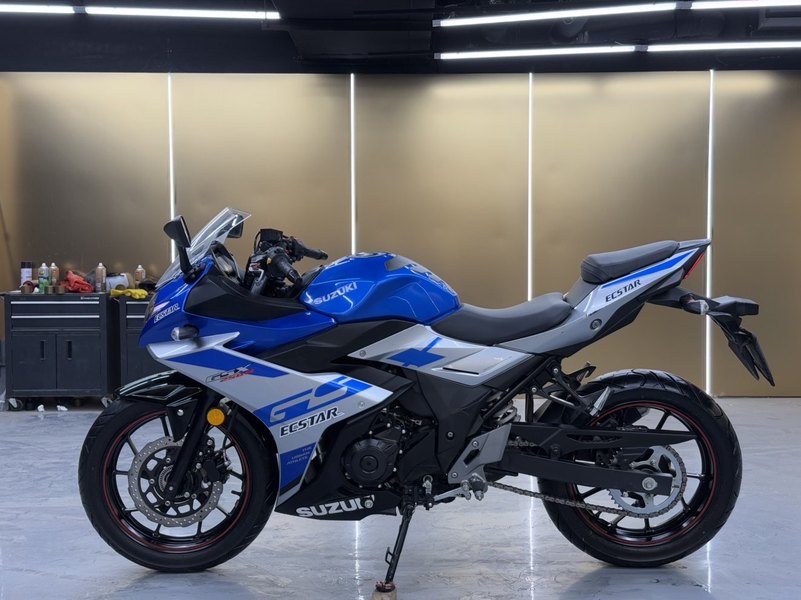 二手豪爵铃木GSX250R
