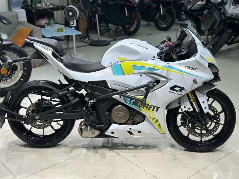 二手QJMOTOR赛250