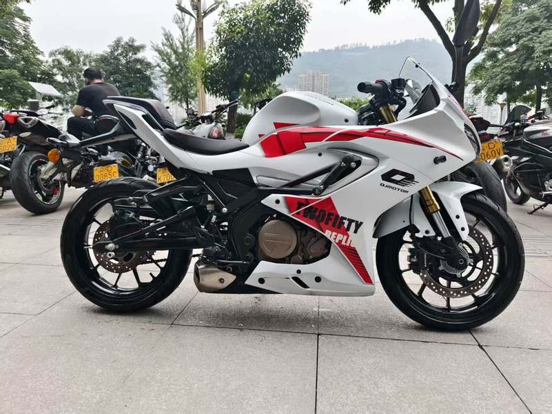 二手QJMOTOR赛250