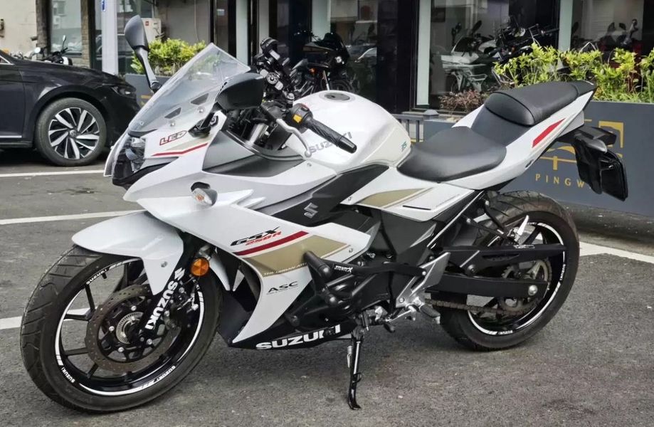二手豪爵铃木GSX250R