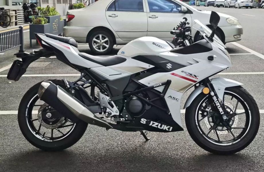 二手豪爵铃木GSX250R