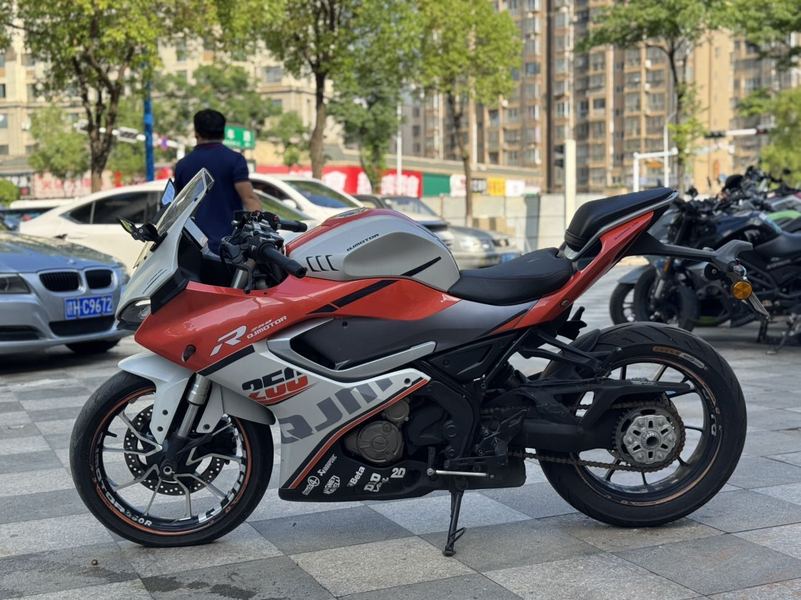 二手QJMOTOR赛250