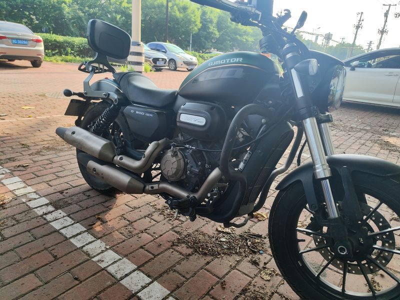 二手QJMOTOR闪300