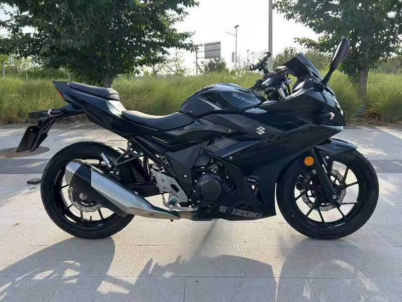 二手豪爵铃木GSX250R