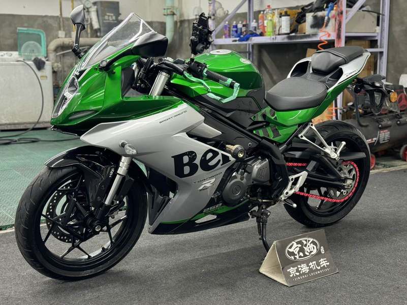 二手贝纳利龙卷风 Tornado 252R