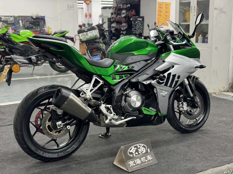 二手贝纳利龙卷风 Tornado 252R