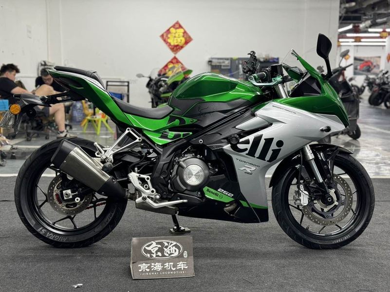 二手贝纳利龙卷风 Tornado 252R