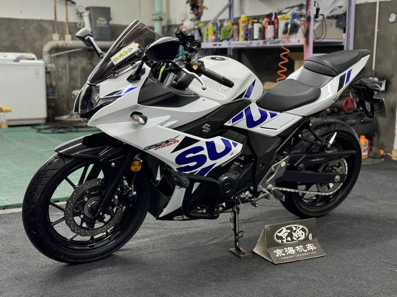 二手豪爵铃木GSX250R