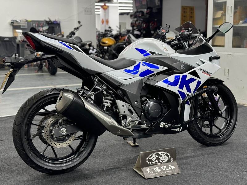 二手豪爵铃木GSX250R
