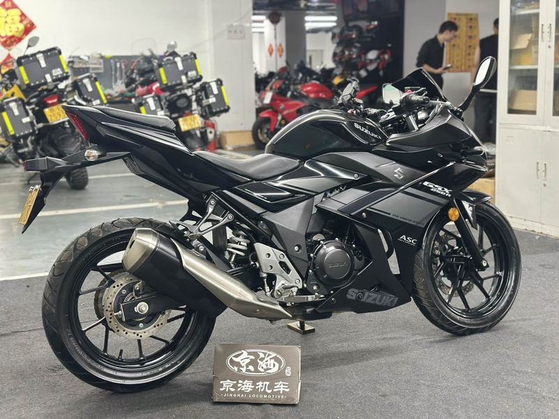 二手豪爵铃木GSX250R