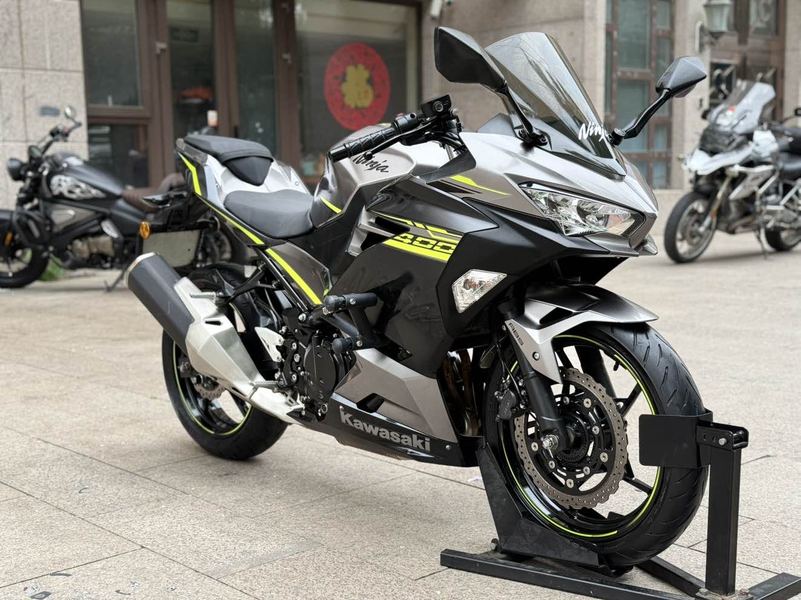 二手川崎Ninja 400