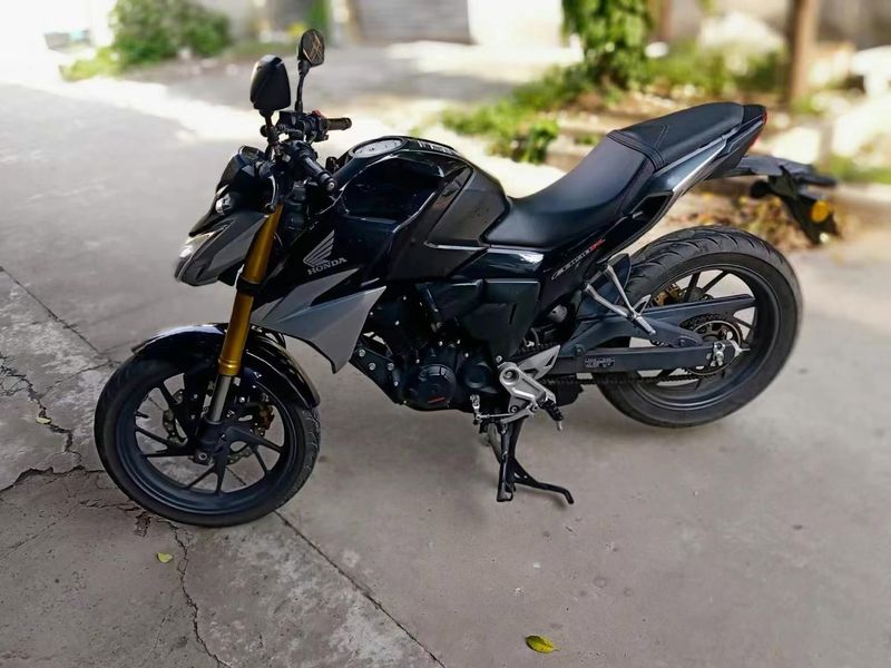 二手五羊本田CB190R 暴锋眼