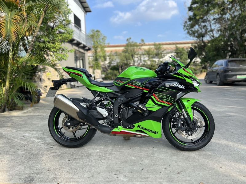 二手川崎ZX-4R
